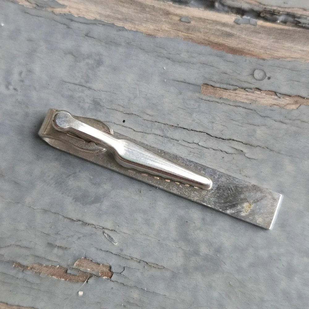 VTG Unbranded Tie Bar Silver Black Dots Mens OS Mid Century Modern‎ Atomic Style